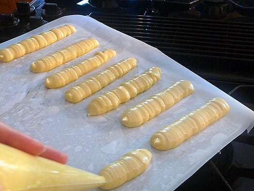 how-to-make-pate-a-choux-eclairs how-to-make-pate-a-choux-eclairs