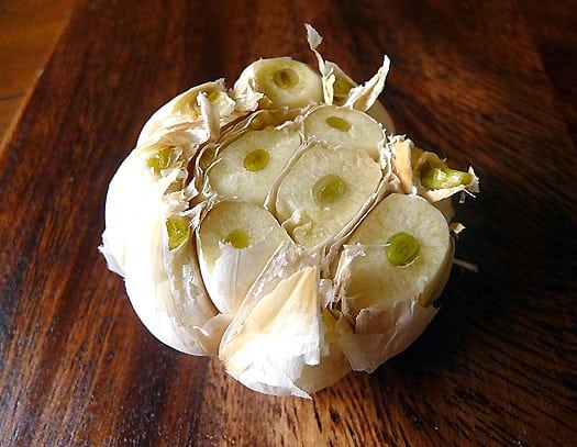 how-to-roast-garlic-2