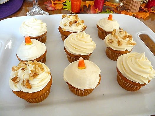 pumpkin-cupcakes-group