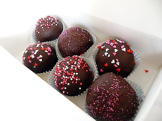 cheesecake-truffles-valentines-day Cheesecake Truffles