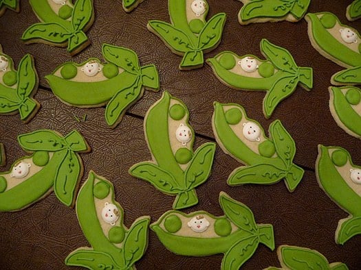 pea-pod-cookies-step4 Pea in a Pod Cookies - Face Details