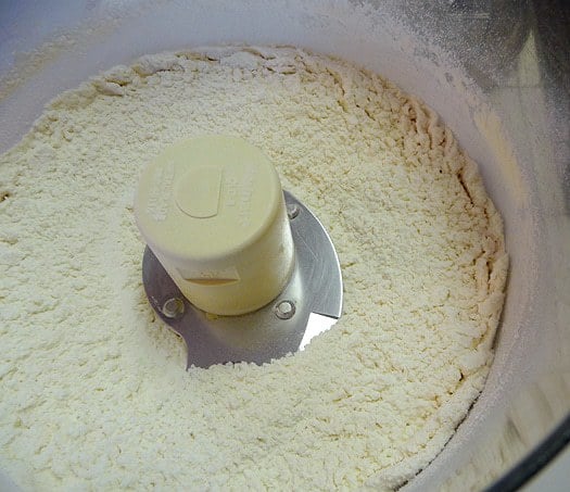 pie-crust-fp-1-525 Pie Crust: Flour and salt in the food processor