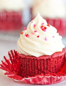 red-velvet-cupcakes-61-250