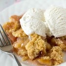 Rhubarb-Ginger Crumble