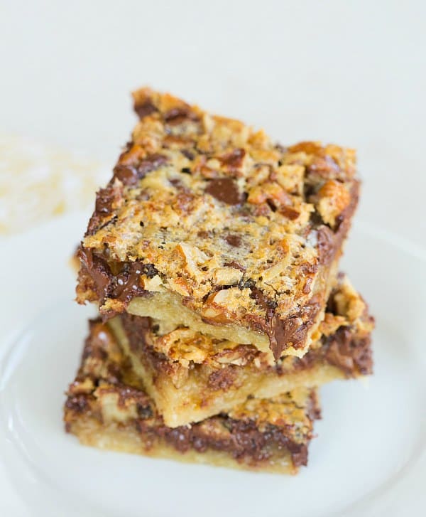 Chocolate Chip-Pecan Pie Bars - Perfectly portable Thanksgiving dessert! | browneydbaker.com