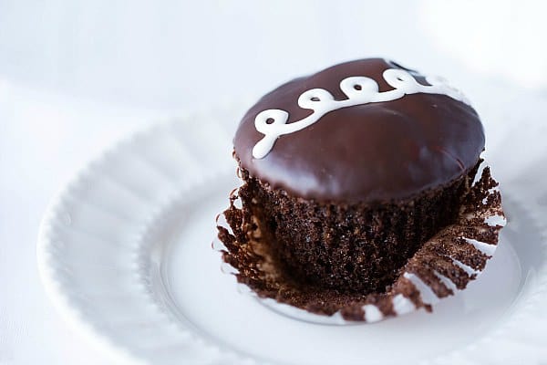 Homemade Hostess Cupcakes