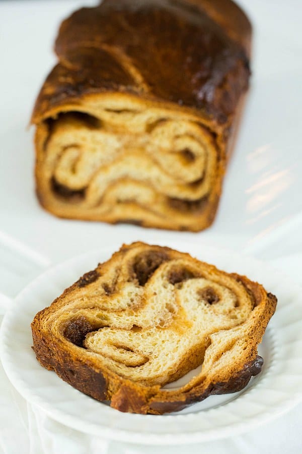 Cinnamon Babka by @browneyedbaker :: www.browneyedbaker.com