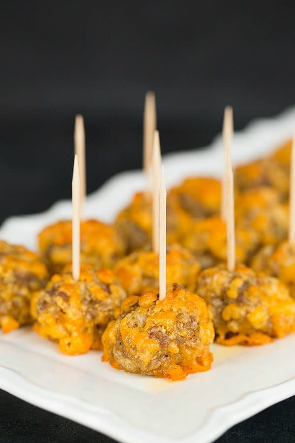Sausage-Cheddar Bites - An easy appetizer for the #SuperBowl or any party! | browneyedbaker.com