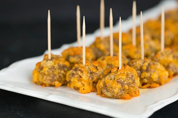 Sausage-Cheddar Bites - An easy appetizer for the #SuperBowl or any party! | browneyedbaker.com