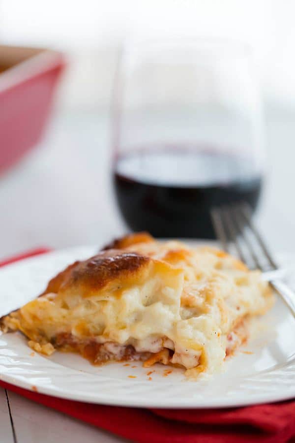 Cheesy Lasagna Bolognese | browneyedbaker.com #recipe #pasta