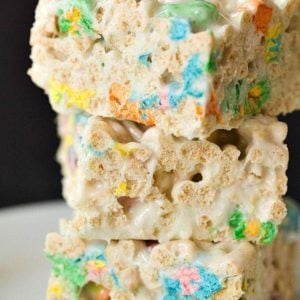 Lucky Charms Marshmallow Cereal Treats for St. Patrick's Day! | browneyedbaker.com