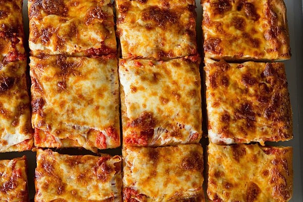 Thick-Crust Sicilian-Style Pizza | browneyedbaker.com