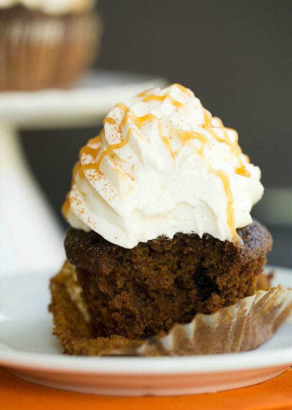 Pumpkin Spice Latte Cupcakes :: 60 Favorite Fall Dessert Recipes