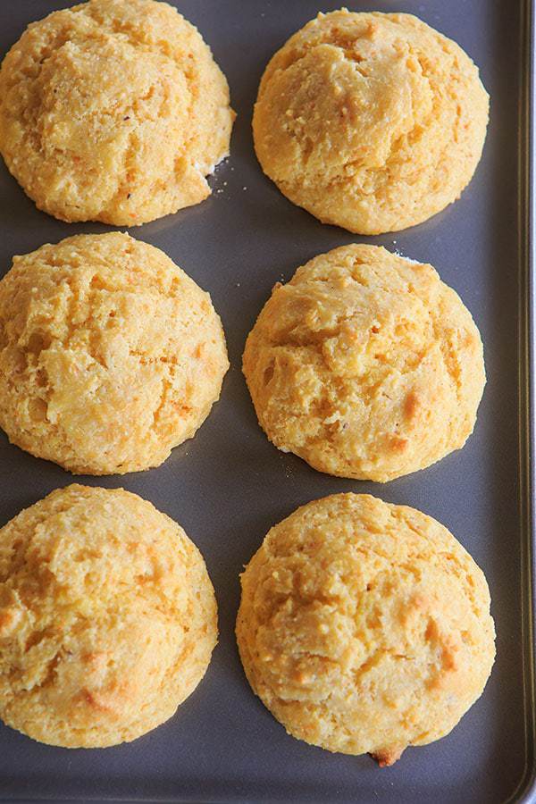 Cornbread Muffins made with tons of cornmeal are fluffy and moist - perfect with a bowl of chili! | https://www.browneyedbaker.com/cornbread-muffins/