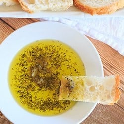 Roasted Garlic Dipping Oil-image