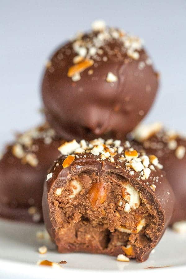 Nutella-Pretzel Truffles - Super easy and the perfect sweet/salty combination! | https://www.browneyedbaker.com/nutella-pretzel-truffles/