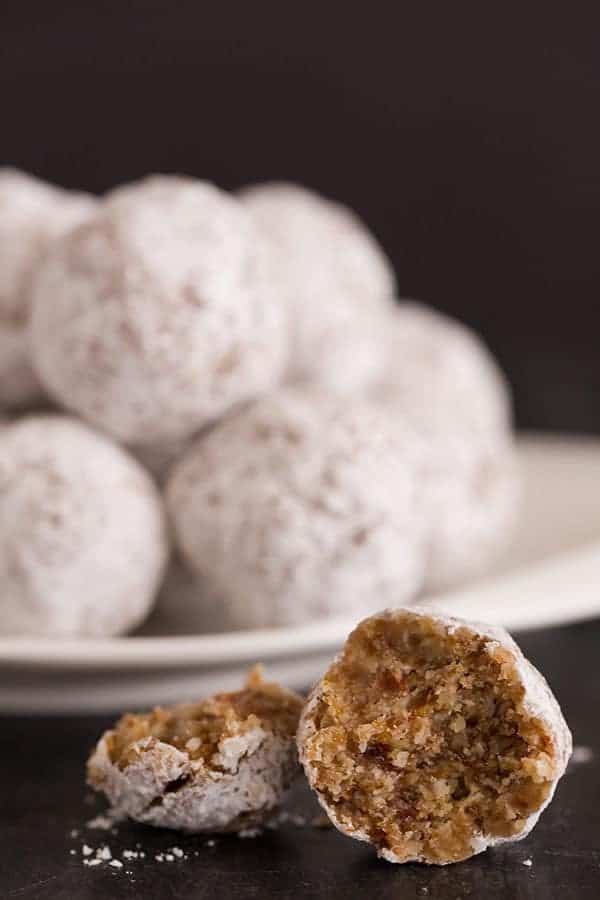 These No-Bake Snowball Cookies are gluten-free and a great Paleo dessert! | browneyedbaker.com