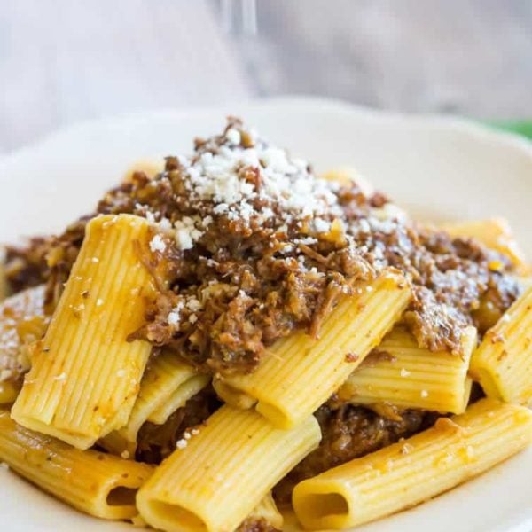 Slow Cooker Beef and Onion Ragu (Pasta Genovese) Brown Eyed Baker