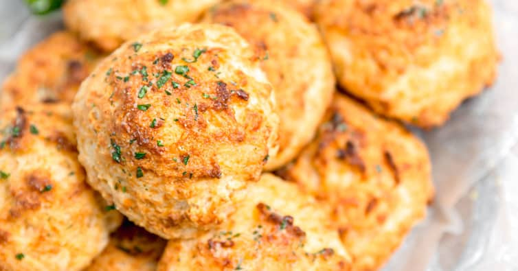 Red Lobster Cheddar Bay Biscuits Recipe