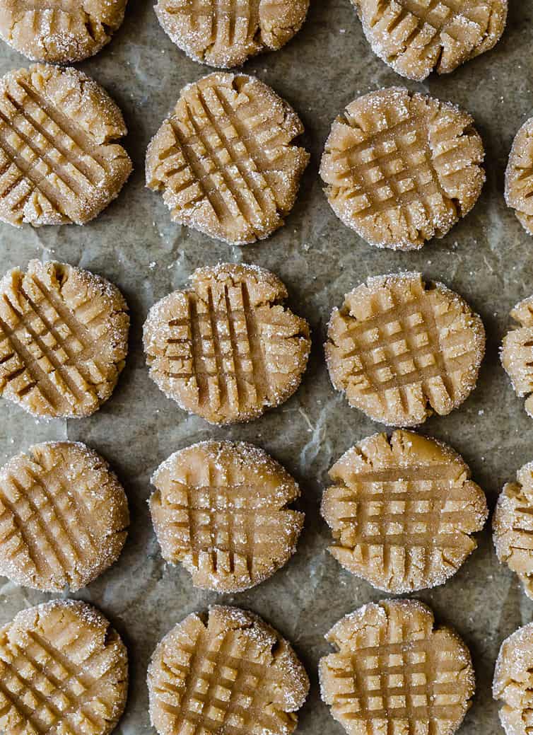 An overhead photo of baked peanut butter cookies.