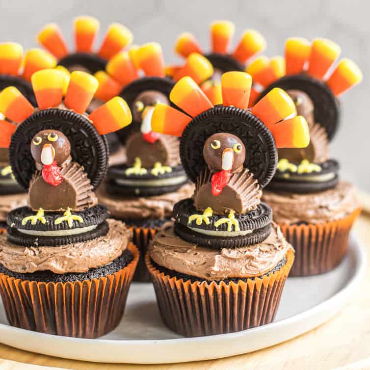 Thanksgiving Turkey Cupcakes | Brown Eyed Baker