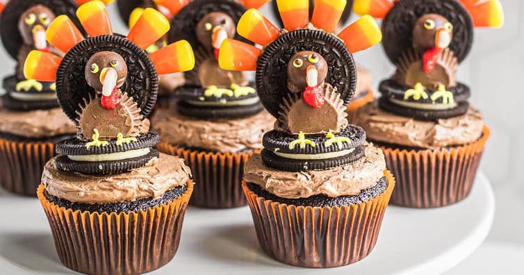 Thanksgiving Turkey Cupcakes - Brown Eyed Baker